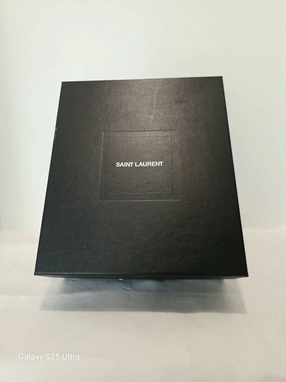 Saint Laurent classic saint